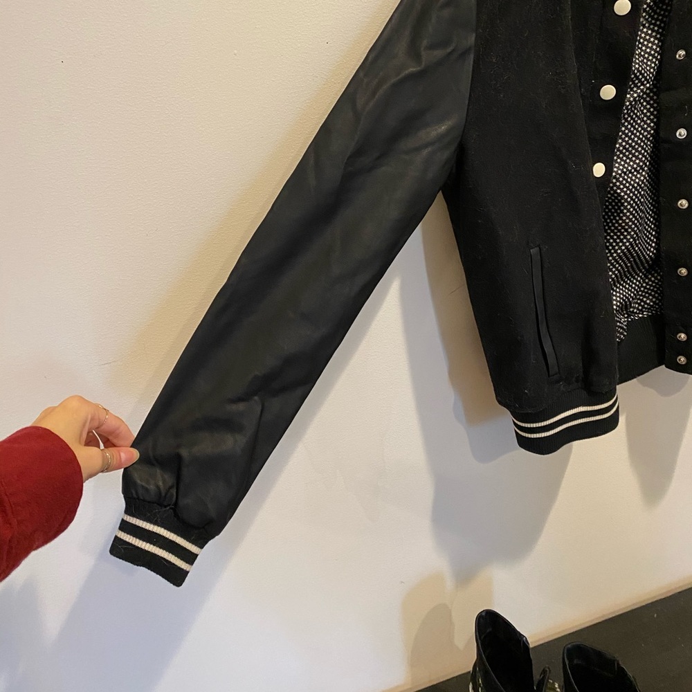 Bomber jacket - Picture 3 of 8